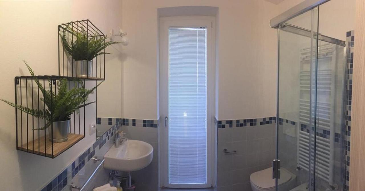 ורונה Adige Rooms Porta Vittoria מראה חיצוני תמונה
