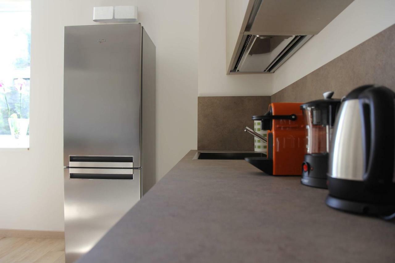 ורונה Adige Rooms Porta Vittoria מראה חיצוני תמונה